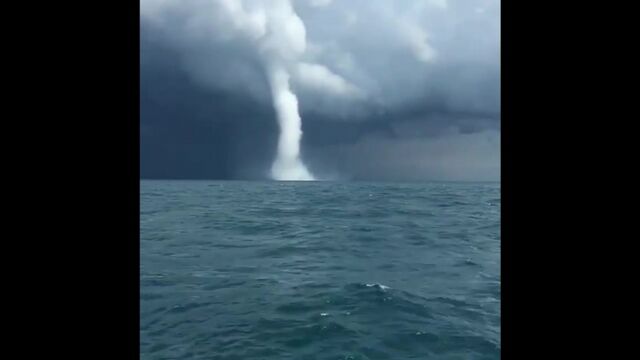 Секс видео №17552 - sexovidos.com