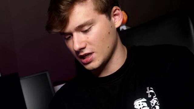 Секс видео №17810 - sexovidos.com